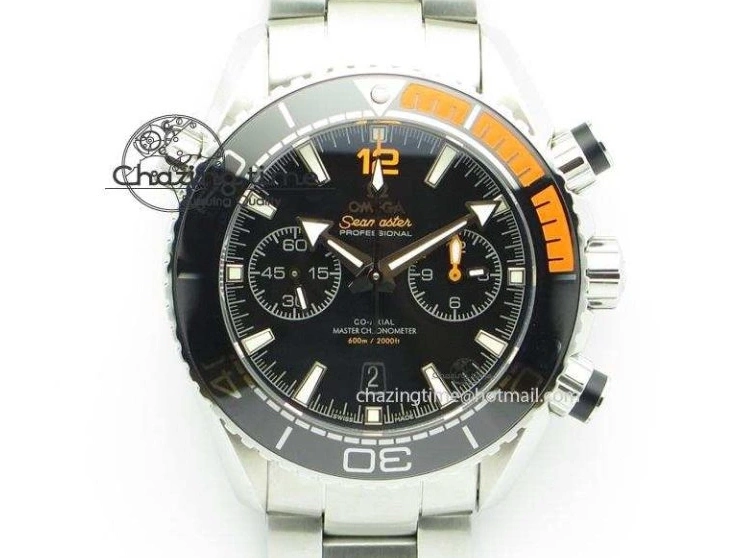0715 UrbanChic Master Chronometer 45mm SS JHF Black Dial On SS Bracelet A 8248